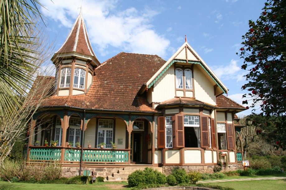 <span style="font-weight: 400">Construído no início do século 20, o Castelinho Caracol é</span><span style="font-weight: 400"> a antiga residência da família Franzen, hoje transformada em museu</span>