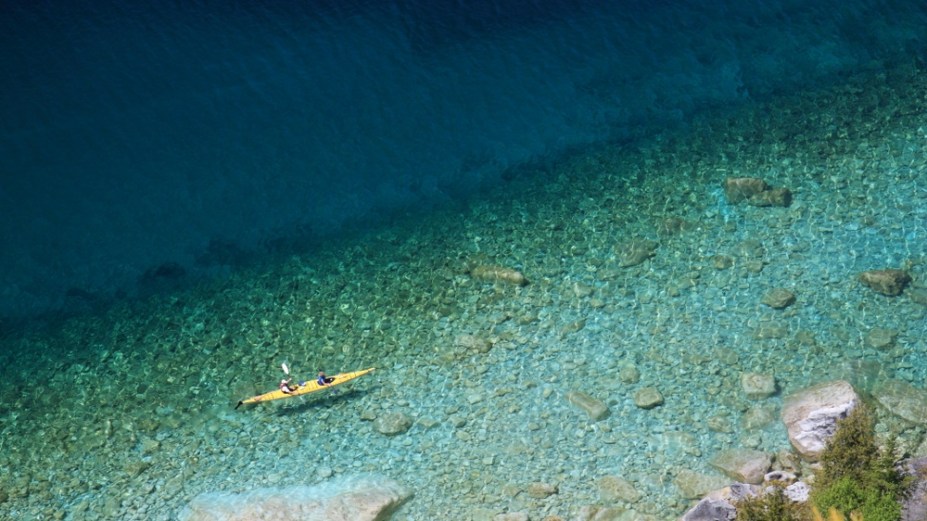 Caiaque em Bruce Peninsula, Ontário