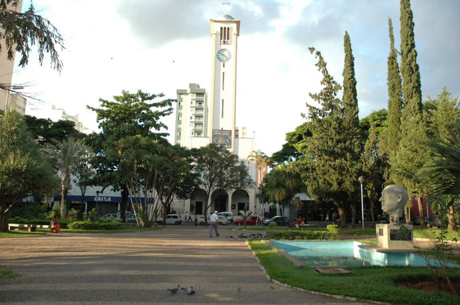 Praça Tubal Vilela