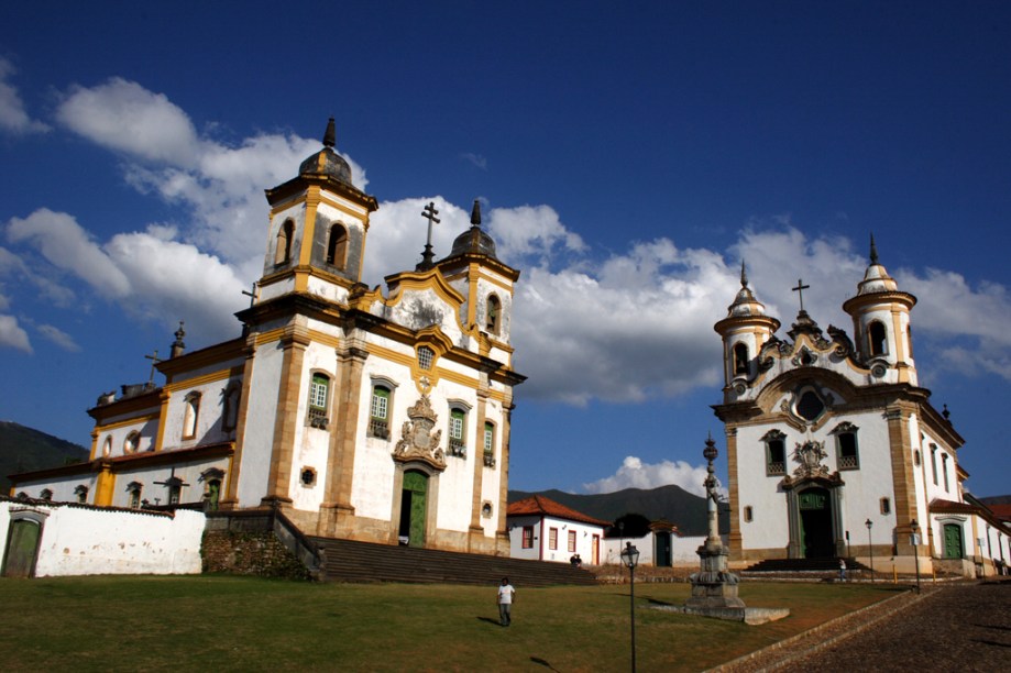 Igrejas de São Francisco de Assis e Nossa Senhora do Carmo em Mariana, Minas Gerais