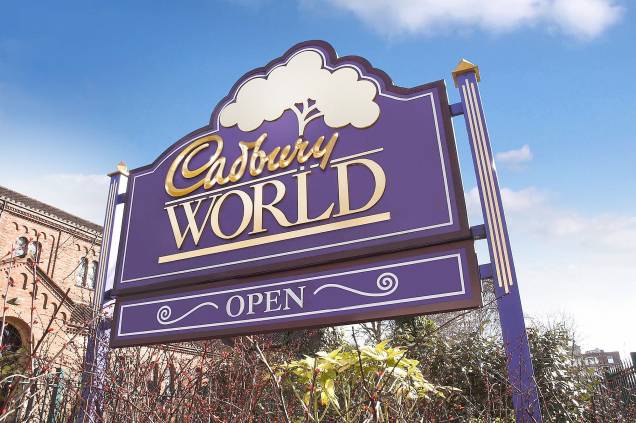 <strong>Cadbury World – <a href="https://viajeaqui.abril.com.br/paises/reino-unido" rel="Reino Unido " target="_blank">Reino Unido </a></strong> Muito mais do que uma loja, é um atração que convida os visitantes a uma viagem pelo mundo dos chocolates Cadbury. A maioria das esculturas é feita de chocolate. A loja ao final do passeio deixa todos pirados <strong>Cadbury World – <a href="https://viajeaqui.abril.com.br/paises/reino-unido" rel="Reino Unido " target="_blank">Reino Unido </a></strong> Muito mais do que uma loja, é um atração que convida os visitantes a uma viagem pelo mundo dos chocolates Cadbury. A maioria das esculturas é feita de chocolate. A loja ao final do passeio deixa todos pirados