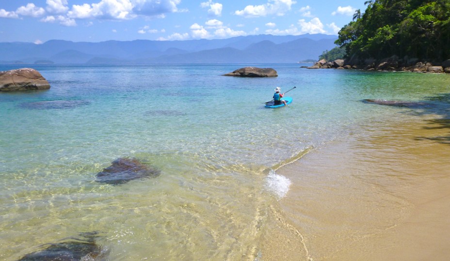 No extremo norte da cidade, está a praia <a href="https://viajeaqui.abril.com.br/estabelecimentos/br-sp-ubatuba-atracao-praia-picinguaba" rel="Picinguaba" target="_blank">Picinguaba</a>, um dos últimos redutos quase intocáveis do litoral norte de São Paulo (SP)                        <a href="https://viajeaqui.abril.com.br/materias/as-praias-mais-paradisiacas-do-litoral-norte-de-sao-paulo" rel="+ As 13 praias mais paradisíacas do litoral norte de São Paulo" target="_blank"><strong>+ As 13 praias mais paradisíacas do litoral norte de São Paulo</strong></a>