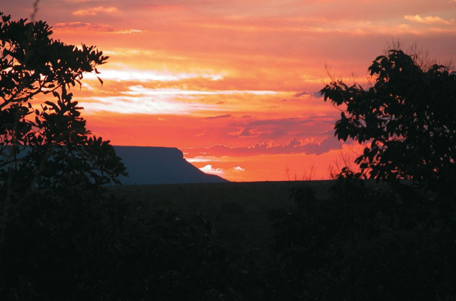 <a href="https://viajeaqui.abril.com.br/estados/br-tocantins" rel="Tocantins:"><strong>Tocantins:</strong></a> O Parque Estadual do Jalapão tem um pôr do sol imperdível para quem passa pelo Tocantins.