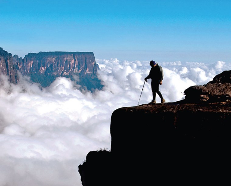 <strong><a href="https://viajeaqui.abril.com.br/estabelecimentos/br-rr-boa-vista-atracao-do-monte-roraima" rel="Monte Roraima" target="_blank">Monte Roraima</a> - <a href="https://viajeaqui.abril.com.br/paises/brasil" rel="Brasil" target="_blank">Brasil</a> </strong>