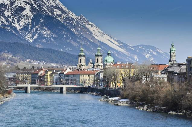 Vista da vila de Innsbruck Vista da vila de Innsbruck