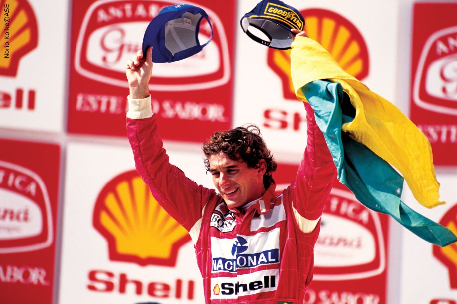 Tricampeão da Fórmula 1, Ayrton Senna é considerado um dos maiores pilotos da história do automobilismo