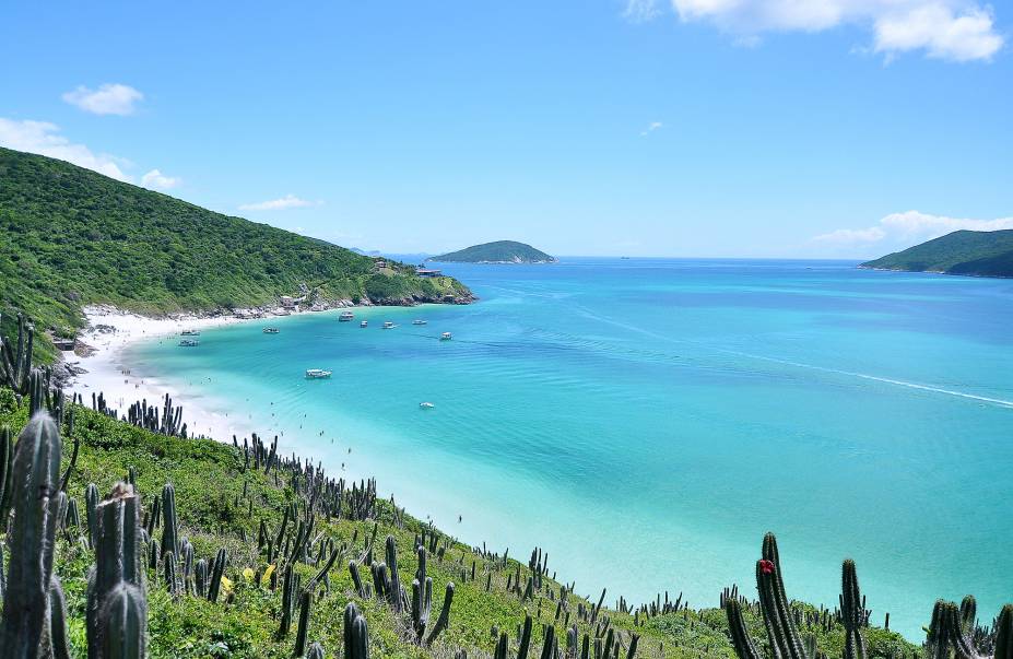 O litoral preservado é o forte da bela Arraial do Cabo (RJ)