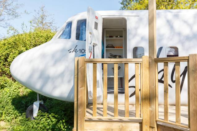 <a href="https://www.airbnb.com.br/rooms/2663673" rel="17. Camping Haut Village, França" target="_blank"><strong>17. Camping Haut Village, França</strong></a>Para quem procura uma experiência bastante inusitada, o que acha de hospedar-se em um avião? <a href="https://www.airbnb.com.br/rooms/2663673" rel="17. Camping Haut Village, França" target="_blank"><strong>17. Camping Haut Village, França</strong></a>Para quem procura uma experiência bastante inusitada, o que acha de hospedar-se em um avião?