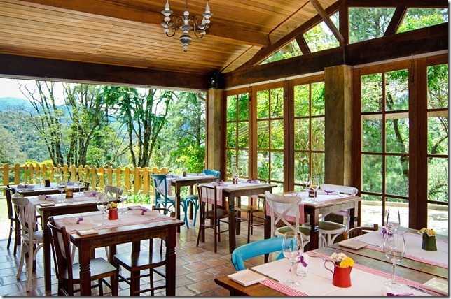 Ambiente do restaurante Babel, em Visconde de Mauá, Rio de Janeiro