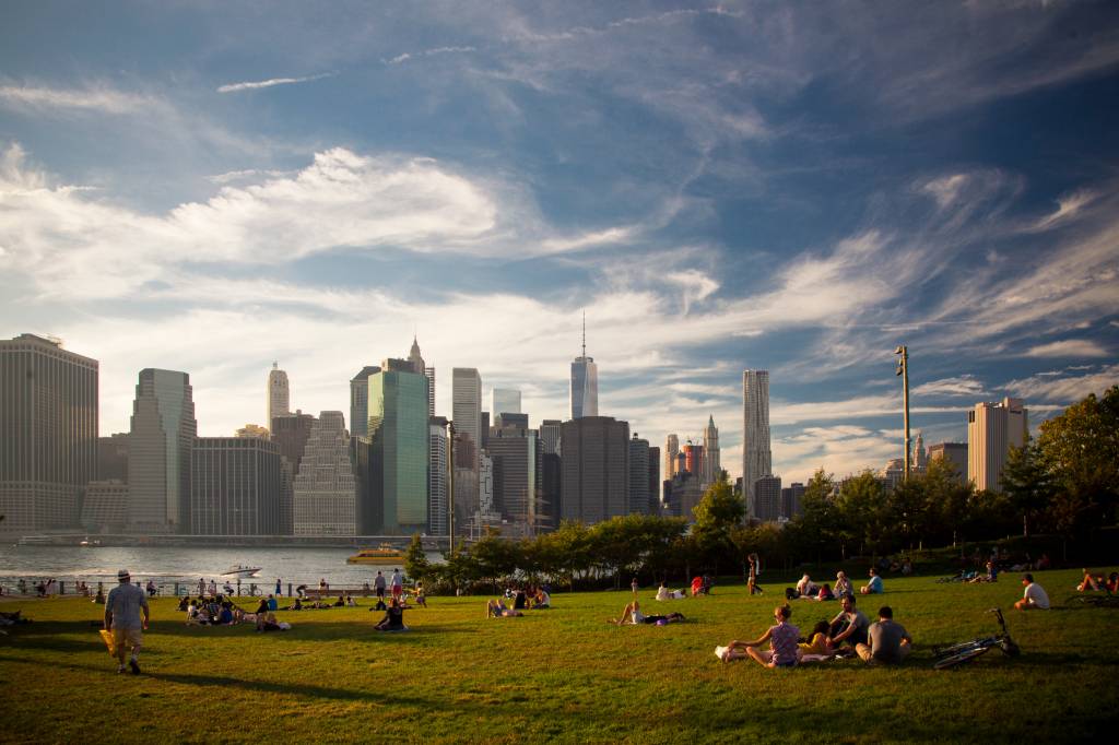 Brookling Bridge Park, em Nova York, Estados Unidos, região conhecida como Dumbo Brookling Bridge Park, em Nova York, Estados Unidos, região conhecida como Dumbo