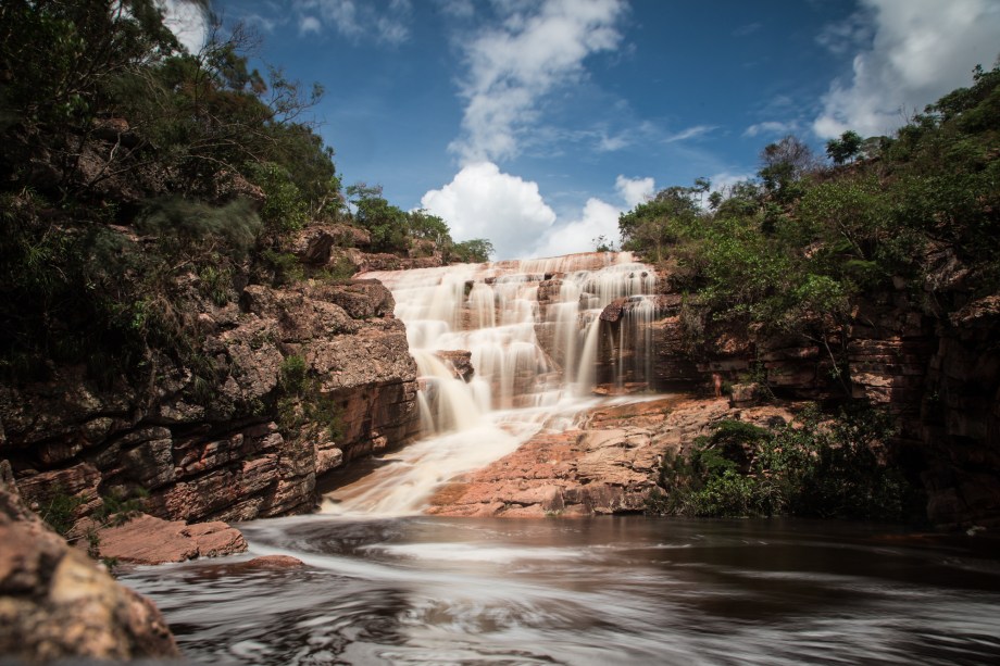 <a href="http:// viajeaqui.abril.com.br/cidades/br-ba-chapada-diamantina" rel="Chapada Diamantina" target="_blank"><strong>Chapada Diamantina</strong></a>    A Cachoeira do Riachinha, na Chapada Diamantina, é facinha de chegar e o banho debaixo de sua queda de 8 metros e pelas piscinas naturais é revigorante