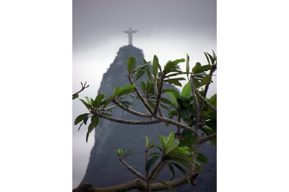 <a href="https://viajeaqui.abril.com.br/estabelecimentos/br-rj-rio-de-janeiro-atracao-cristo-redentor" rel="Cristo Redentor" target="_self">Cristo Redentor</a>, Corcovado, <a href="https://viajeaqui.abril.com.br/cidades/br-rj-rio-de-janeiro" rel="Rio de Janeiro" target="_self">Rio de Janeiro</a> (<a href="https://viajeaqui.abril.com.br/estados/br-rio-de-janeiro" rel="RJ" target="_self">RJ</a>)