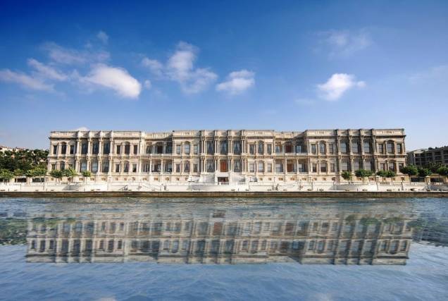 Çiragan Palace, Istambul, um clássico na cidade Çiragan Palace, Istambul, um clássico na cidade