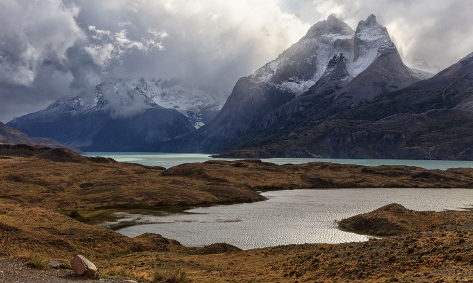 Nuvens acima das montanhas do Parque Nacional <a href="https://viajeaqui.abril.com.br/cidades/chile-torres-del-paine" rel="Torres del Paine" target="_self">Torres del Paine</a>, no <a href="https://viajeaqui.abril.com.br/paises/chile" rel="Chile" target="_self">Chile</a>