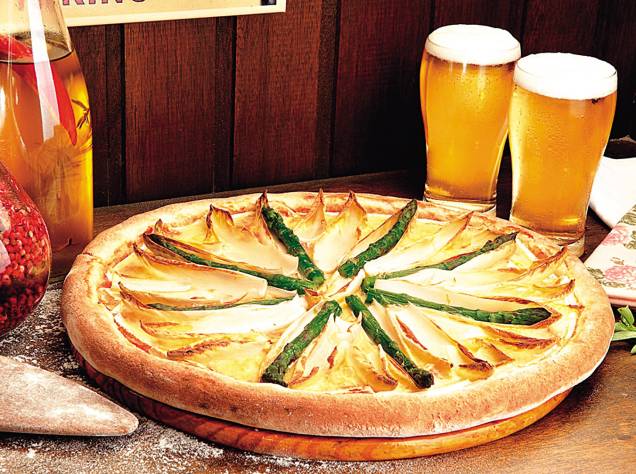 Há mais de 25 anos, a pizzaria <a href="https://www.ivitelloni.com.br/" rel="I Vitelloni" target="_blank">I Vitelloni</a> se aperfeiçoa em pizzas equilibradas, com bons ingredientes. Em versões tradicionais ou criativas, a massa tem sabor acentuado e o molho, a quantidade ideal. Os bons resultados à mesa fazem desta casa uma das melhores pizzarias do país Há mais de 25 anos, a pizzaria <a href="https://www.ivitelloni.com.br/" rel="I Vitelloni" target="_blank">I Vitelloni</a> se aperfeiçoa em pizzas equilibradas, com bons ingredientes. Em versões tradicionais ou criativas, a massa tem sabor acentuado e o molho, a quantidade ideal. Os bons resultados à mesa fazem desta casa uma das melhores pizzarias do país