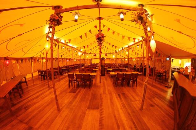 O espaço onde acontecem as festas nos filmes também está em Hobbiton para os turistas recordarem de algumas cenas O espaço onde acontecem as festas nos filmes também está em Hobbiton para os turistas recordarem de algumas cenas