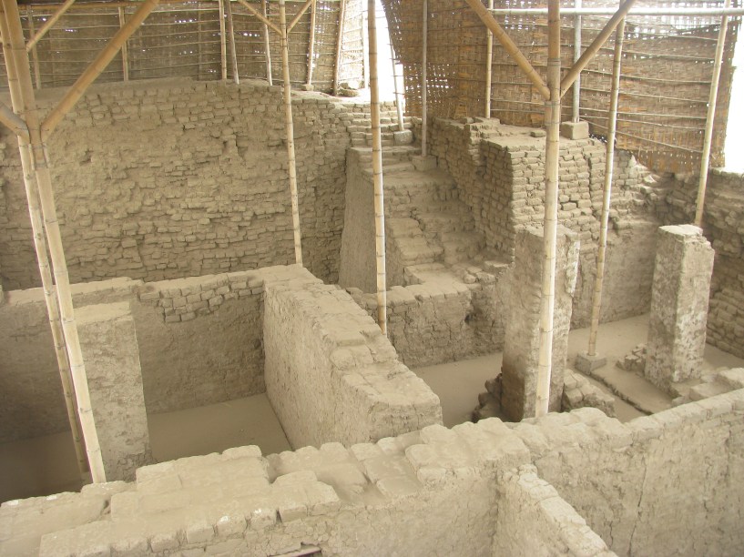 Interior da Huaca de la Luna: escavações tiveram início em 1991