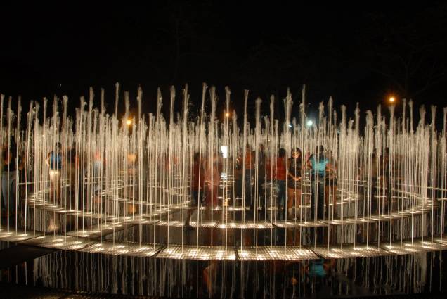 O Circuito das Águas é atração noturna no Parque de la Reserva, em Lima, capital do Peru O Circuito das Águas é atração noturna no Parque de la Reserva, em Lima, capital do Peru