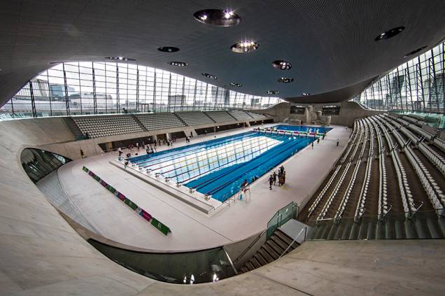 O <a href="https://www.londonaquaticscentre.org/" rel="London Aquatics Center" target="_blank">London Aquatics Center</a> sediou as competições aquáticas das Olimpíadas de 2012 e está aberto a qualquer um que queira dar umas braçadas O <a href="https://www.londonaquaticscentre.org/" rel="London Aquatics Center" target="_blank">London Aquatics Center</a> sediou as competições aquáticas das Olimpíadas de 2012 e está aberto a qualquer um que queira dar umas braçadas