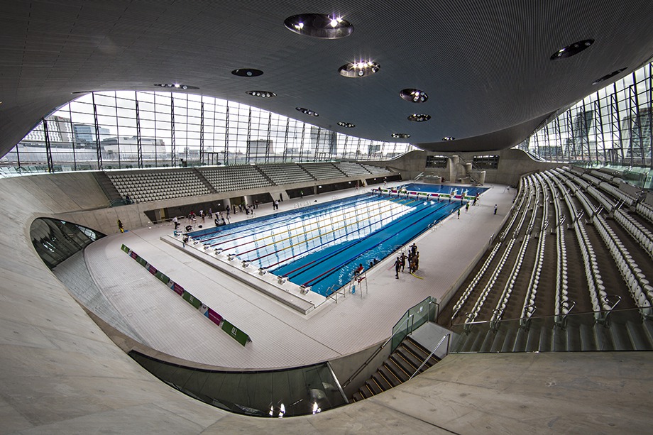 O <a href="https://www.londonaquaticscentre.org/" rel="London Aquatics Center" target="_blank">London Aquatics Center</a> sediou as competições aquáticas das Olimpíadas de 2012 e está aberto a qualquer um que queira dar umas braçadas