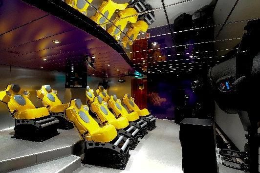 Cinema 4D diverte os hóspedes Cinema 4D diverte os hóspedes