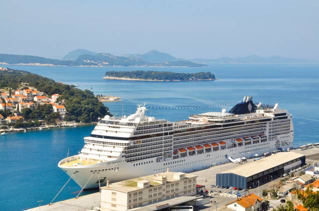 Construído em 2010, MSC magnífica está entre os mais novos da temporada de cruzeiros Construído em 2010, MSC magnífica está entre os mais novos da temporada de cruzeiros
