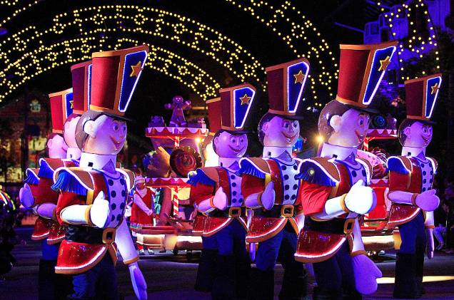 O Grande Desfile de Natal é uma das maiores atrações da cidade O Grande Desfile de Natal é uma das maiores atrações da cidade