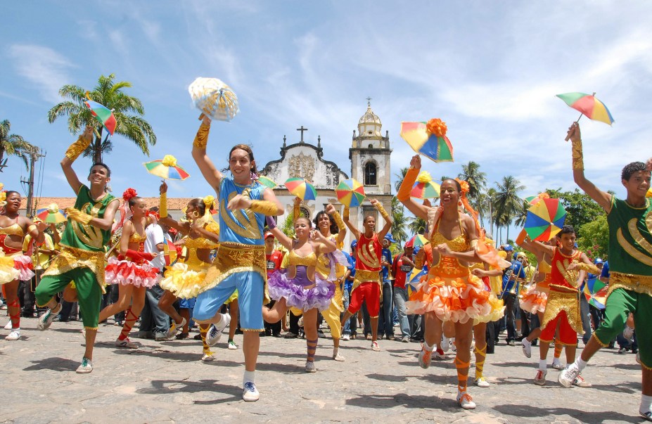 Com apresentações de frevo e maracatu, entre outros ritmos regionais, o Carnaval é o maior evento de Olinda. Mas a cidade reserva ótimas atrações durante o ano todo