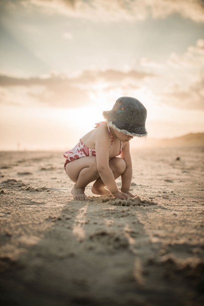 <em>Playa Salinas</em>, de Lorena Lariestra