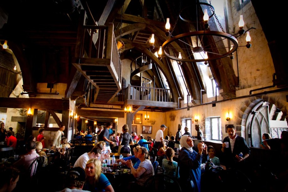 Three Broomsticks, Islands of Adventure