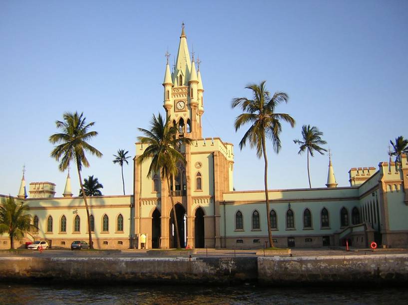 Fachada do edifício da Ilha Fiscal, no Rio de Janeiro (RJ). Castelinho de estilo gótico guarda uma exposição que retrata o último baile do império, realizado ali dias antes da Proclamação da República em 1889