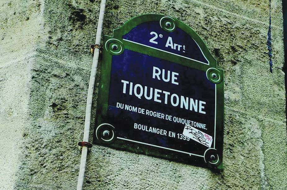 <strong>Rue Étienne Marcel e Rue Tiquetonne – 2eme, <a href="https://viajeaqui.abril.com.br/cidades/franca-paris" rel="Paris" target="_blank">Paris</a></strong>                    "Entre a Place des Victoires e o metrô Étienne Marcel fica uma das zonas comerciais mais bacanas de Paris. São marcas jovens ao lado de brechós, bares e restaurantes animados. No meio disso tudo fica a Rue Montorgueil, com suas lojas e barraquinhas de comidas. Dá para passar uma tarde toda por ali."