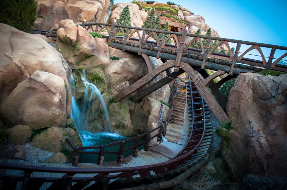 Seven Dwarfs Mine Train, no Magic Kingdom