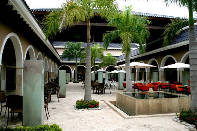 Shopping Mall Bavaro Shopping Mall Bavaro