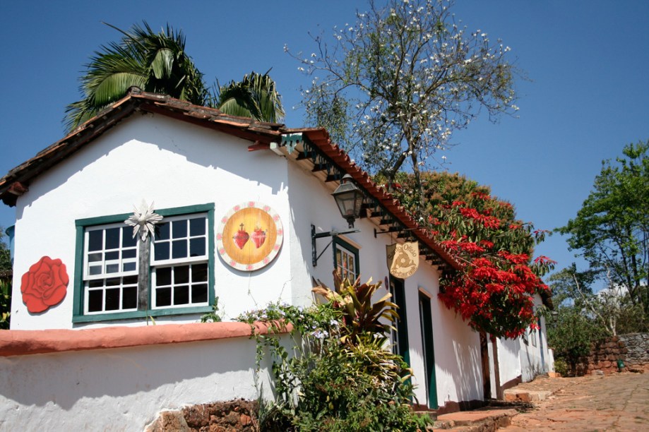 Casarão em Tiradentes, uma das cidades históricas mais bem-preservadas do Brasil