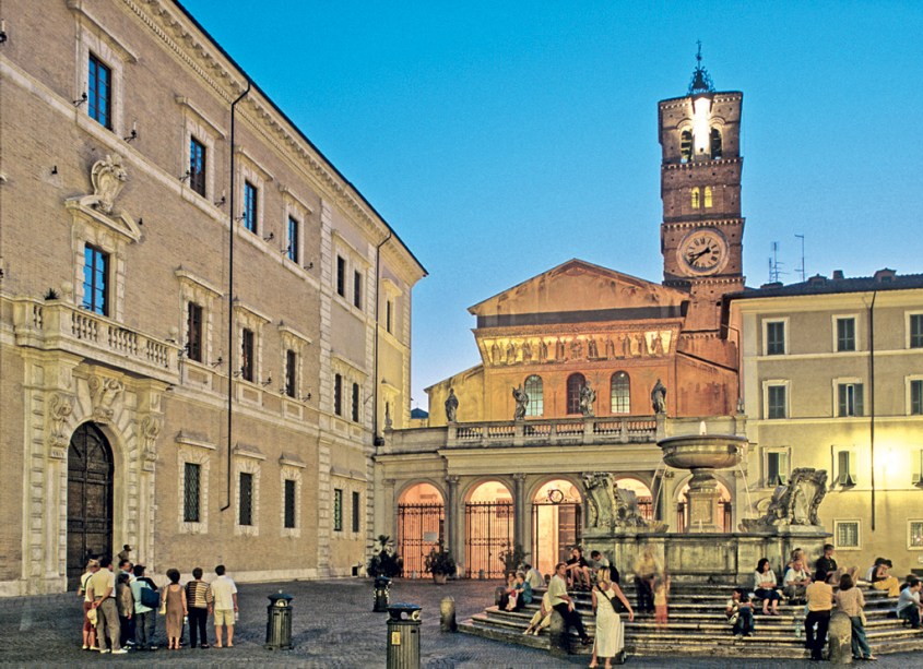 <strong>Cultura italiana</strong>Voltado para pessoas com 50 anos ou mais, esse programa prevê duas semanas de aulas de italiano, culinária, arte e cultura em Roma. Os seminários de história da arte não se restringem à sala de aula: há tours por Roma, Pompeia, Nápoles e Tivoli, além de degustação de vinho no sudeste da capital e jantar na adorável comuna de Castel Gandolfo. A estadia com meiapensão será em casa de família.<strong>QUANDO:</strong> Em 8 de junho e 14 de setembro<strong>QUEM LEVA:</strong> A <a href="https://educnet.com.br/" rel="Educnet " target="_blank">Educnet </a><strong>QUANTO:</strong> € 1 675 (sem aéreo)