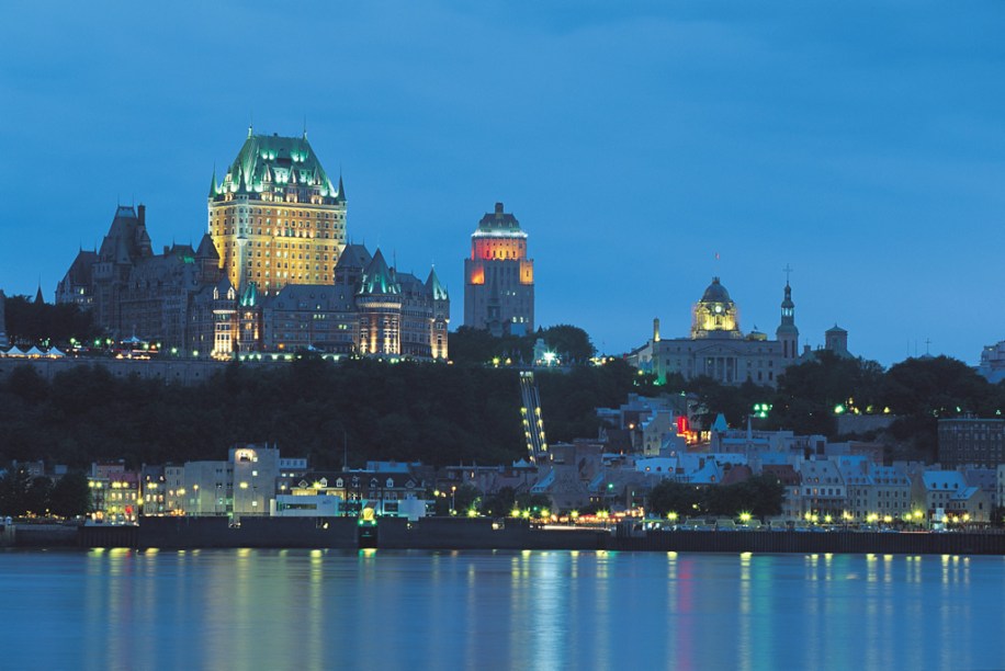 Vista do Château Frontenac, em Quebec, luxuoso hotel do século 19