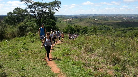 A agência Uai Trip oferece kit com lanche, água e bengala A agência Uai Trip oferece kit com lanche, água e bengala