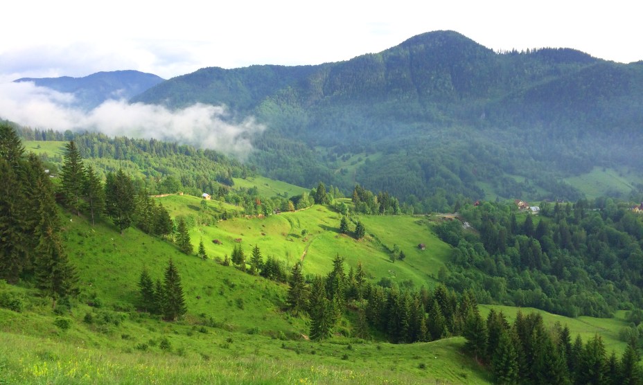 A beleza da Cordilheira dos Cárpatos inclui paisagens inesquecíveis na Transilvânia