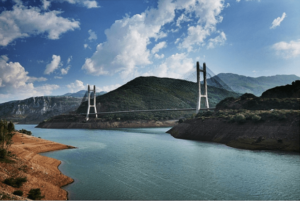 A represa de Barrios de Luna (foto de ojodigital.com)