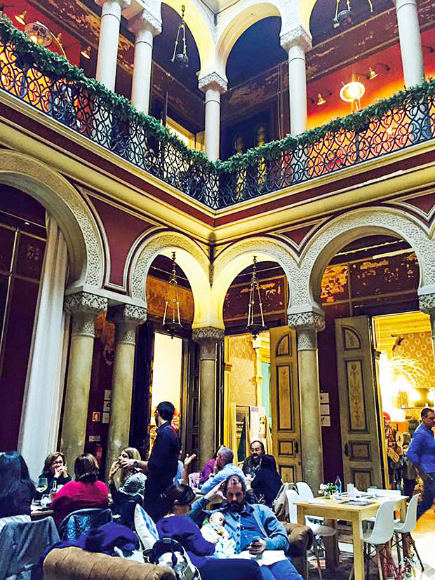 gin-lovers-lisboa-portugal.jpeg