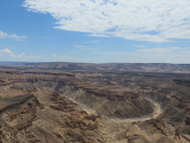 O majestoso Fish River Canyon, o segundo maio cânion do mundo depois do Grand Canyon nos Estados Unidos