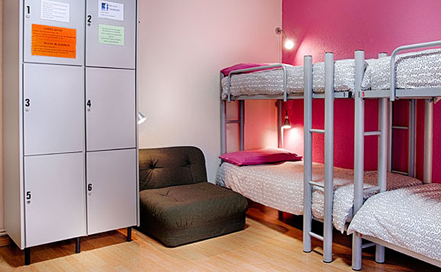 Uma luminária para cada cama: muito amor