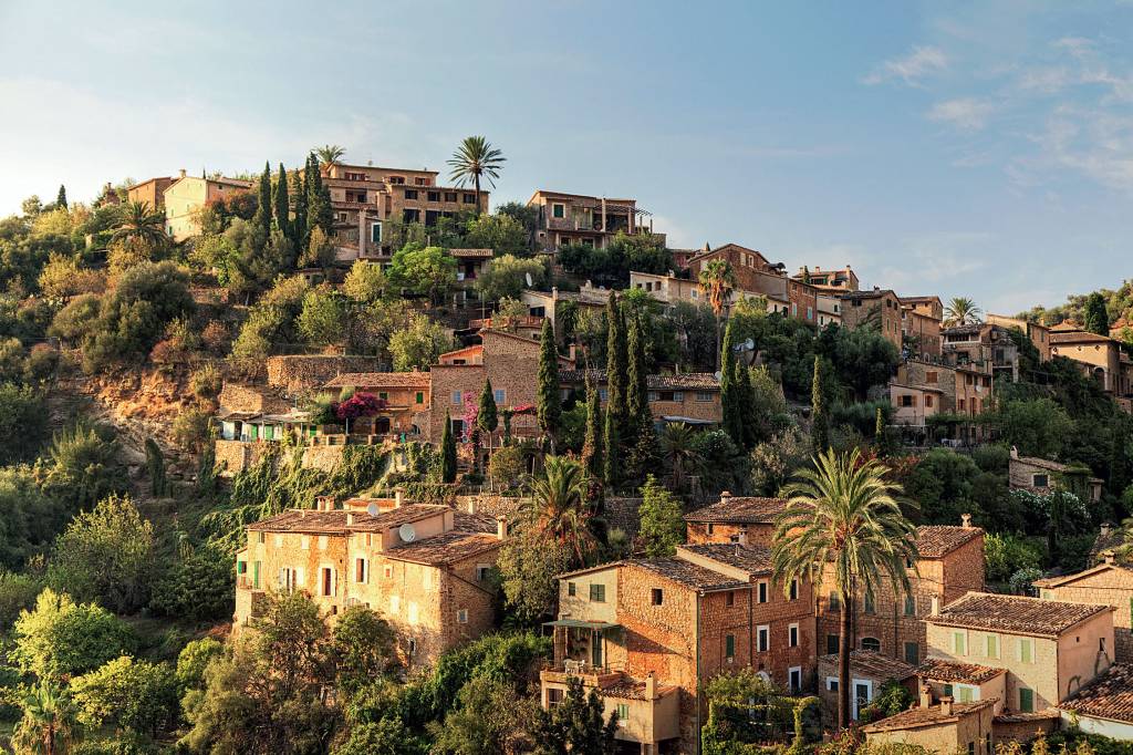 Mallorca também tem charme nas montanhas de Deià Mallorca também tem charme nas montanhas de Deià