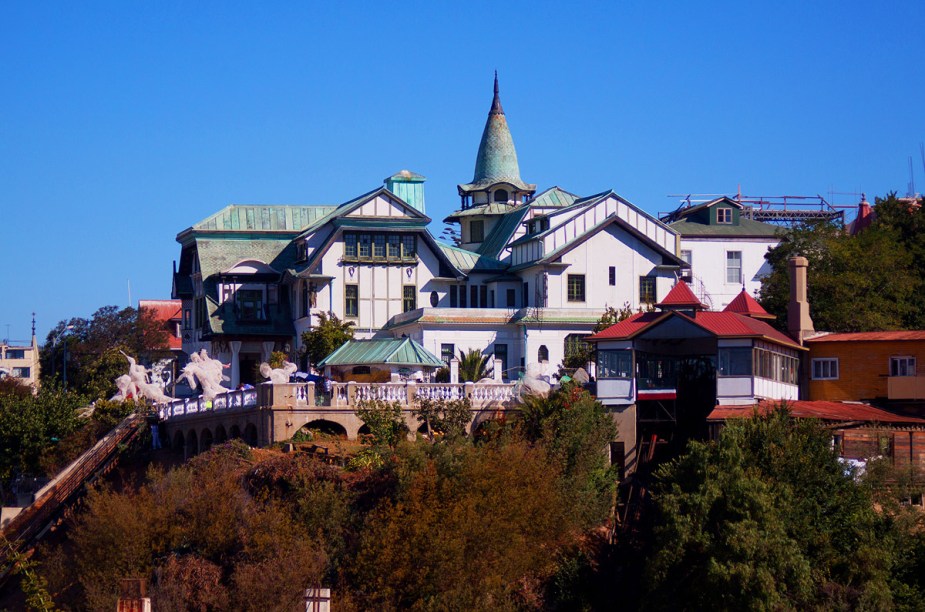 O Palácio Baburizza é uma bela construção em art noveau que abriga o Museo de Bellas Artes da cidade de Valparaíso