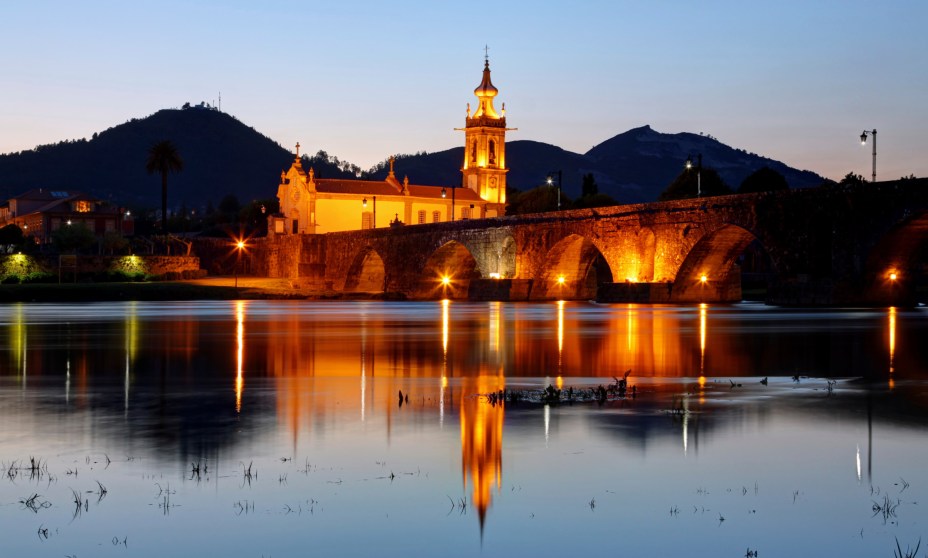 Ponte de Lima iluminada