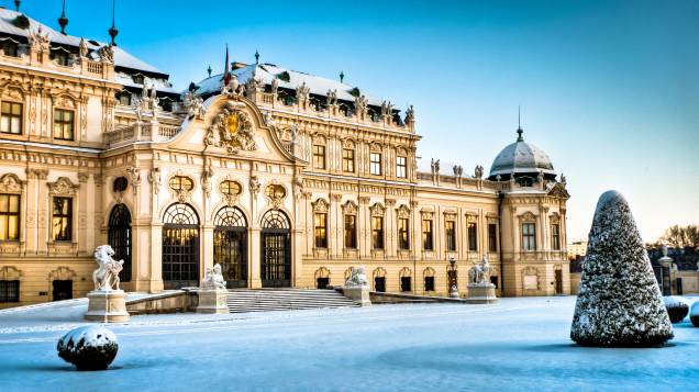 Palácio Belvedere, em Viena, conta com um estilo arquitetônico barroco Palácio Belvedere, em Viena, conta com um estilo arquitetônico barroco