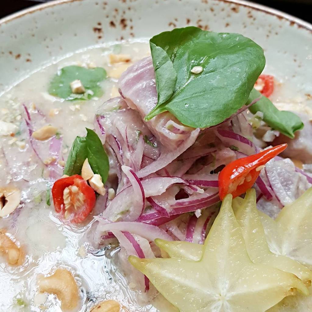 cebiche-de-atum-com-leche-de-tigre-de-caju-e-castanhas-do-la-mar cebiche-de-atum-com-leche-de-tigre-de-caju-e-castanhas-do-la-mar