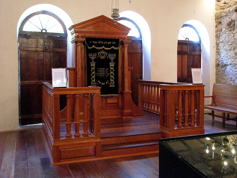 Sinagoga Kahal Zur Israel, na Rua do Bom Jesus: a mais antiga das Américas