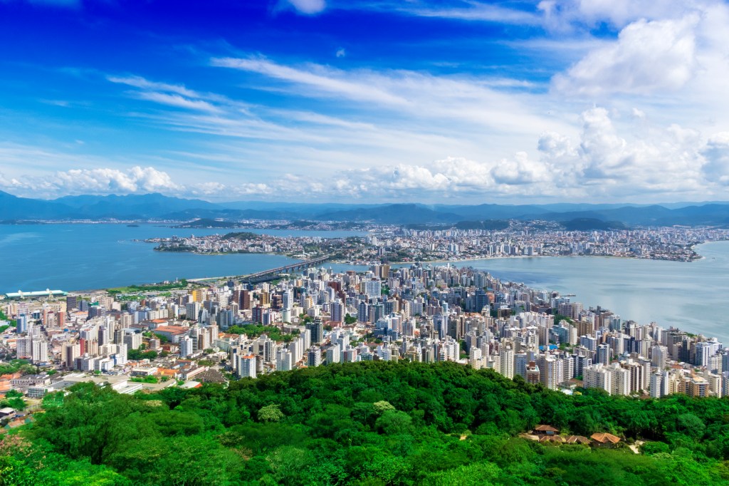 Vista geral da cidade de Florianópolis, capital do Estado de Santa Catarina